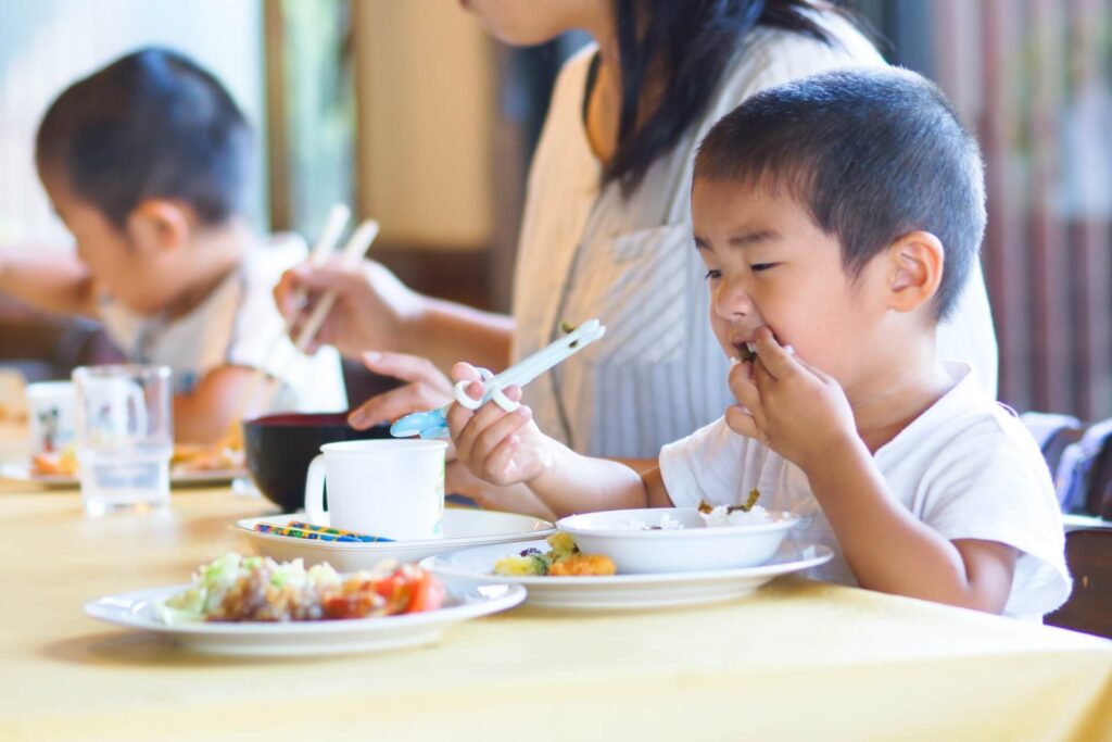 外食の子供